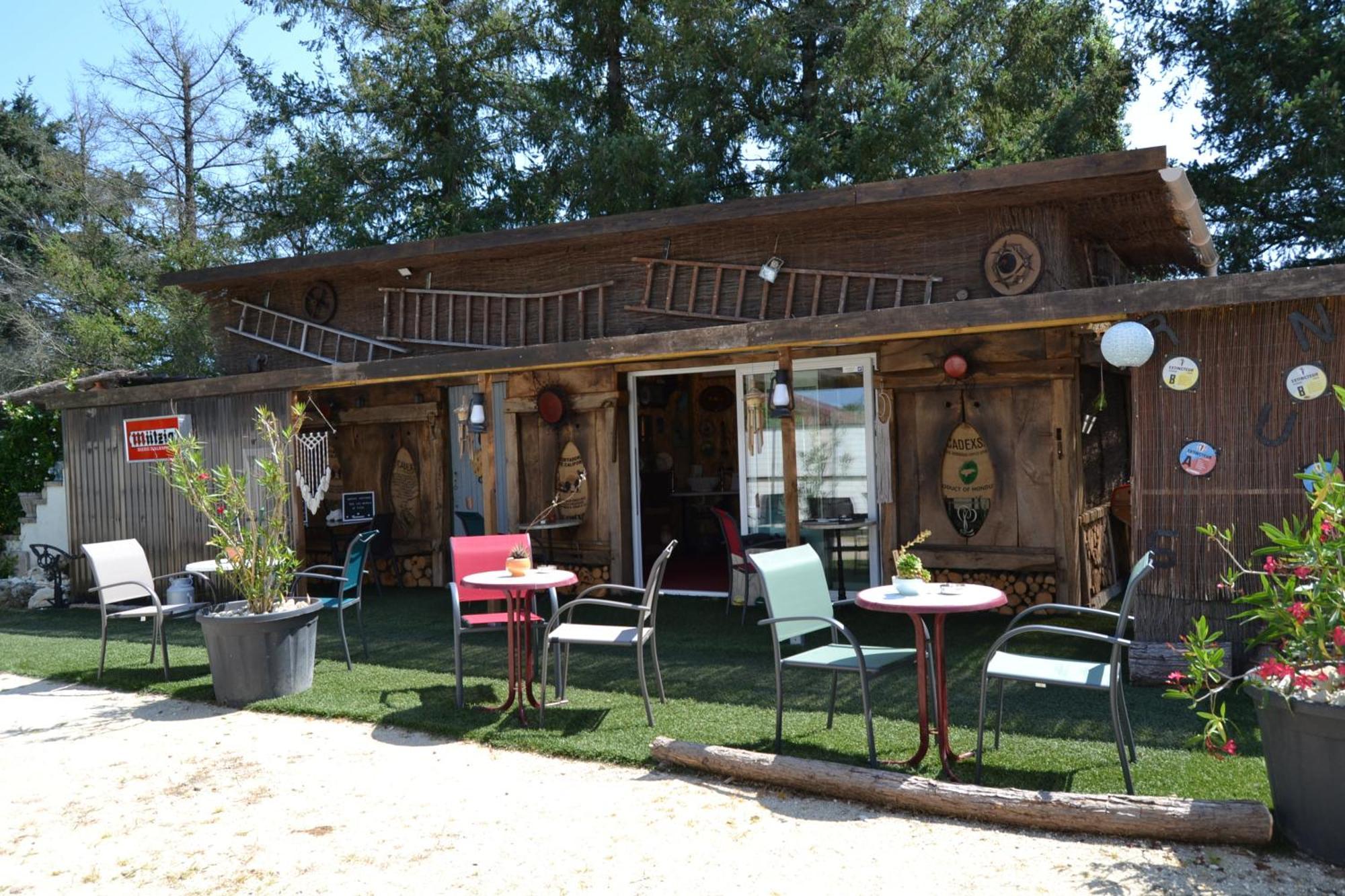 Le Gite De La Lombriere Saint-Denis-de-Pile Dış mekan fotoğraf